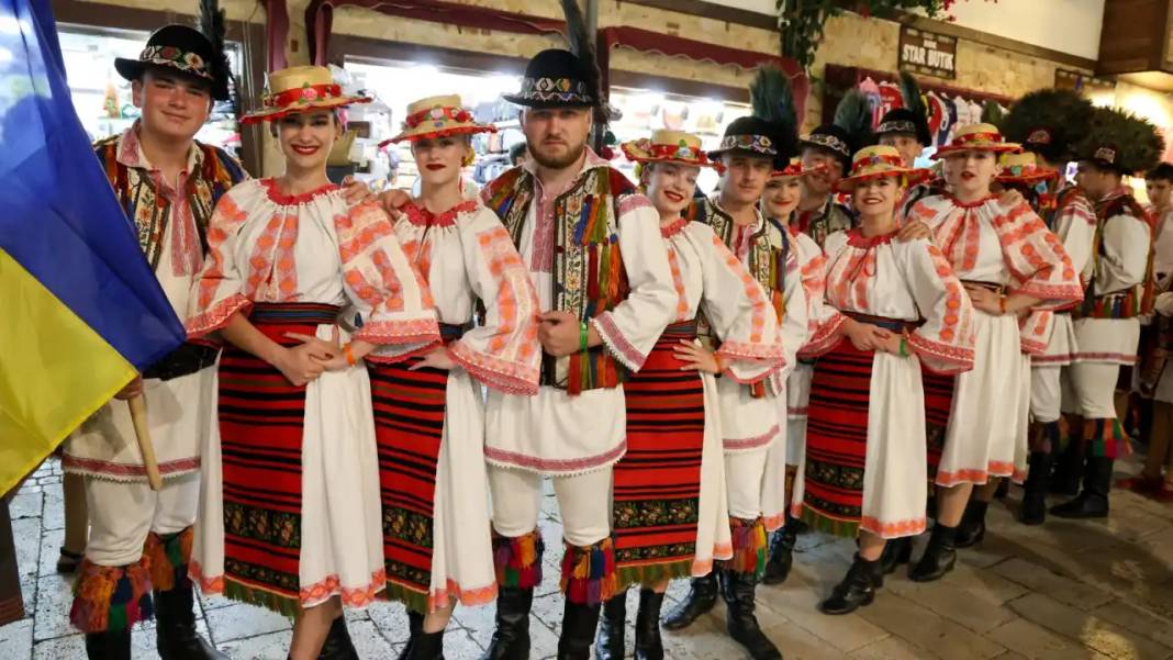 Manavgat Halk Dansları Festivali Side’yi Renklendirdi! 4